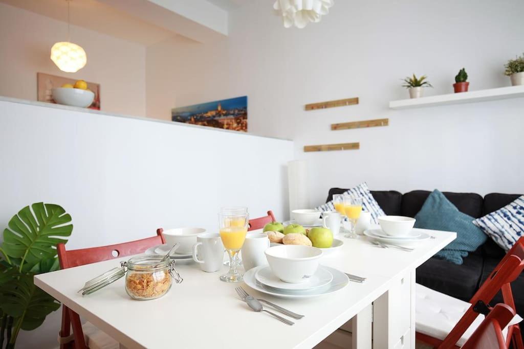 Nuevo Estudio Centro Sevilla. Ac/Wifi Castellar 56 Екстериор снимка